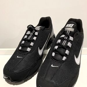 Nike Air Max Torch 3 Running Shoes Black White Running 319116-011 Mens Size 9.5